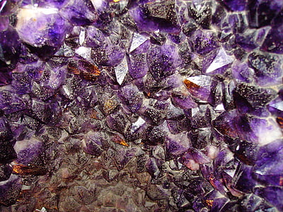 purple geode stone