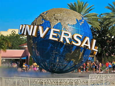 Universal logo with water fountain