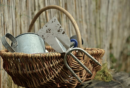brown wicker basket during daytime