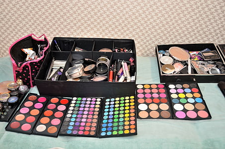 assorted-color makeup palettes