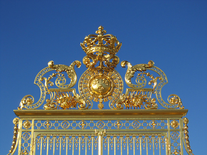 gold crown gate