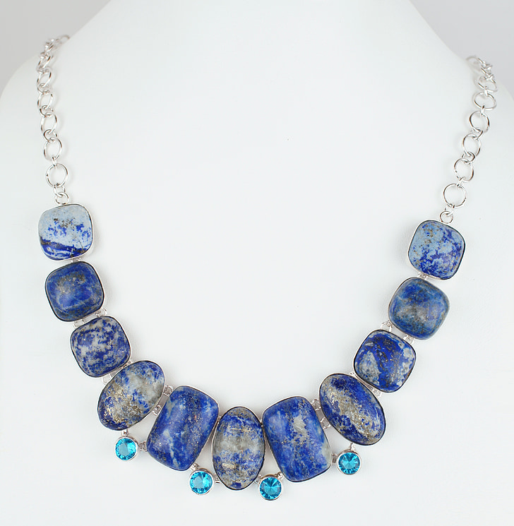 beaded blue stone silver-colored necklace