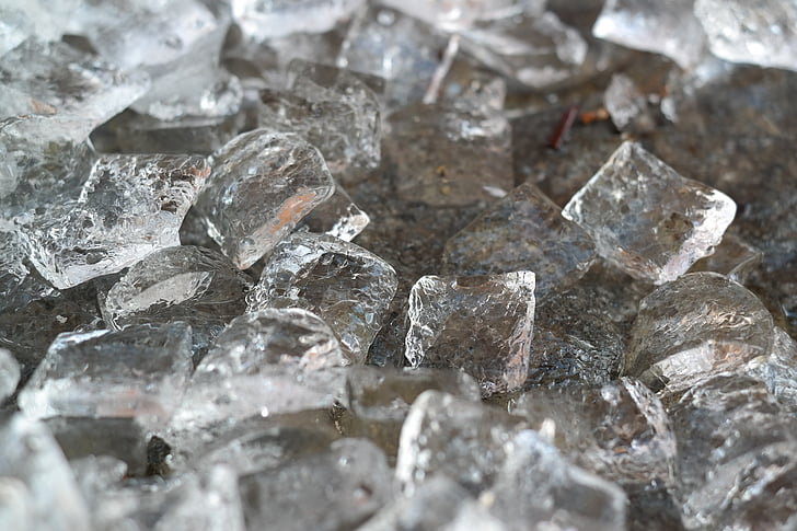 ice cube lot