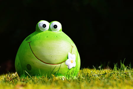 green frog figurine