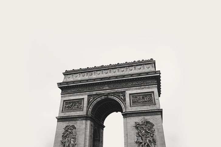 grayscale photo of Arch De Triompe