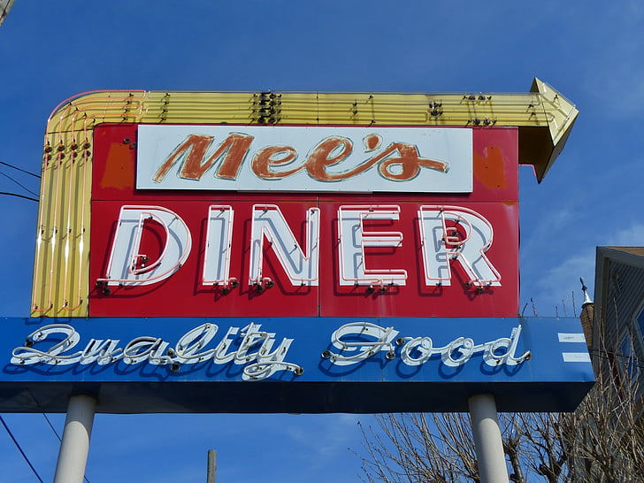 Mel's Dinner signage