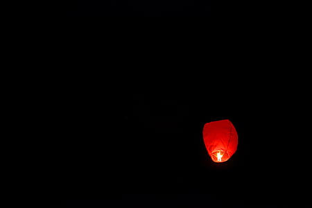 red sky lantern