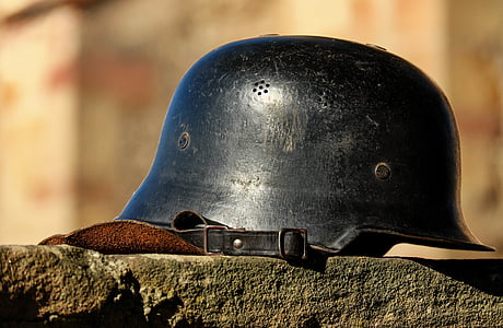 black soldier hat