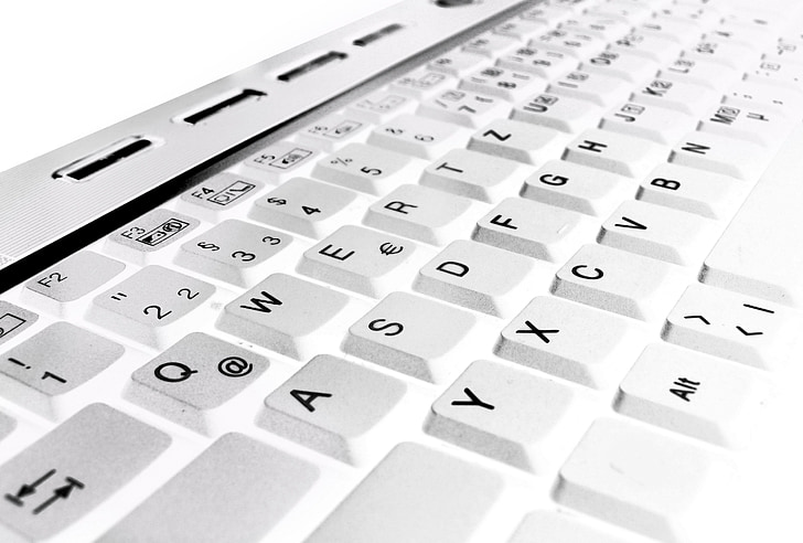 closeup photography of keyboard keys