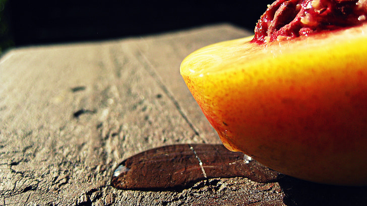 closeup photo og fruit