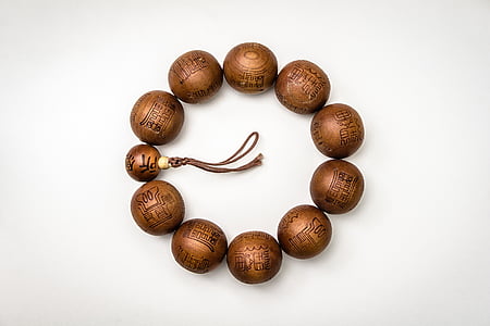 brown beaded bracelet