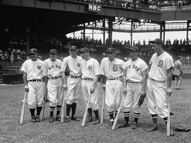 greyscale photo of baseball players