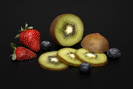 kiwi and strawberry fruits
