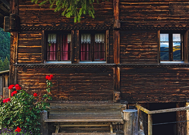 brown wooden house during daytime