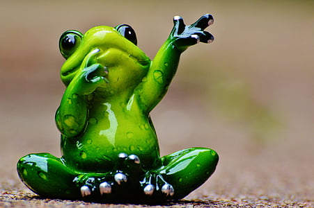 sitting green ceramic frog figurine