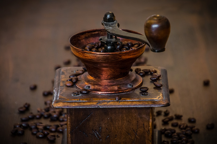 brown coffee manual grinder