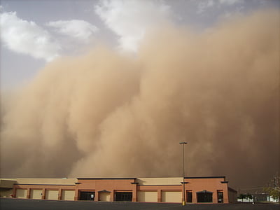 sandstorm during daytime