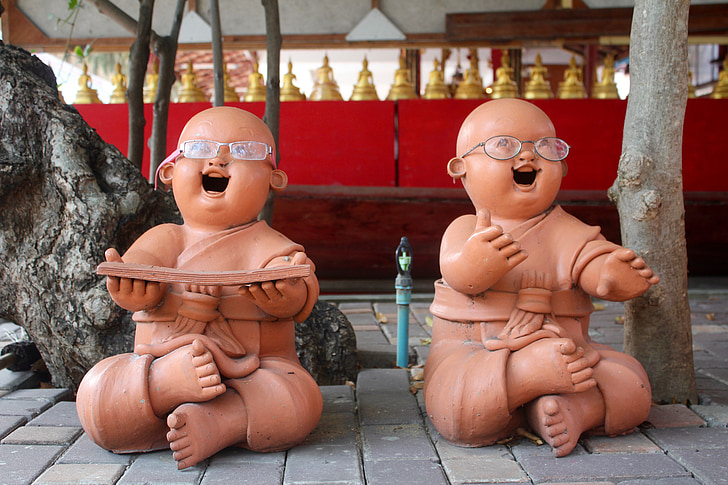 two baby statues