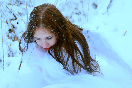 woman wearing makeup at the snowfield