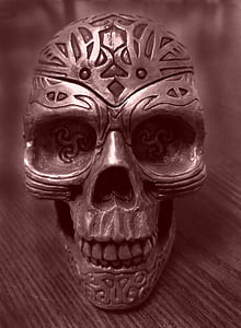 silver skull decor