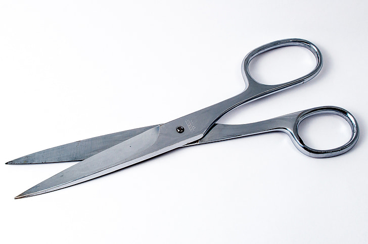 gray metal scissors