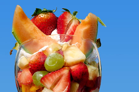 closeup photo of bowl of fruit salad
